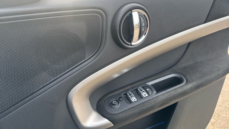 MINI Countryman 1.5 Cooper Exclusive 5dr Auto [Comfort Pack] Petrol Hatchback